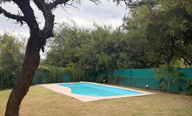 Casa Duplex Amoblada en Alquiler-  La Calandria zona sur