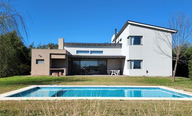 NUEVO VALOR! FINANCIA! Venta/ALQUILER Casa en Chacras de La Reserva, Campana.