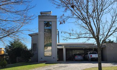 NUEVO VALOR! FINANCIA! Venta/ALQUILER Casa en Chacras de La Reserva, Campana.