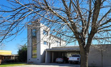 NUEVO VALOR! FINANCIA! Venta/ALQUILER Casa en Chacras de La Reserva, Campana.