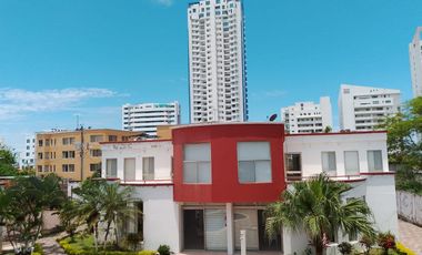 Venta oportunidad casa de 4 dormitorios en Tonsupa conjunto exclusivo-Tonsupa
