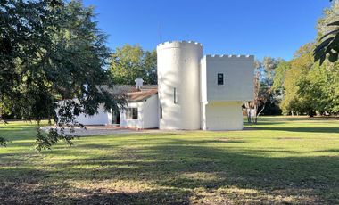Se vende esta esplendida casa totalmente refaccionada a nueva en La Araucaria