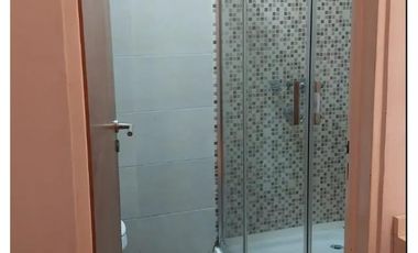 Casa 6 Ambientes refaccionada a nuevo con jardin terraza y cochera
