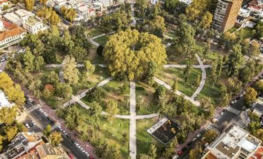 Casa 6 Ambientes refaccionada a nuevo con jardin terraza y cochera