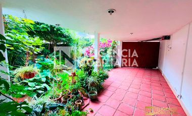 CASA AMUEBLADA EN RENTA - ISSSTE
