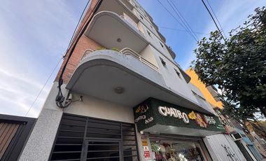Departamento en alquiler dos ambientes con ascensor y balcón