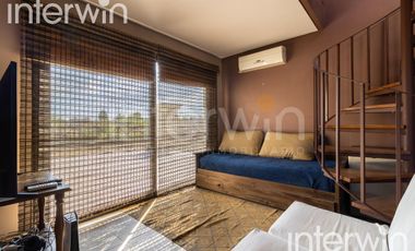 Venta casa sobre terreno de 800 m2 con jardín, piscina, galería, parrilla y terraza. - Garin