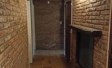 Inmejorable parque con propiedad apto fines comerciales - Casa quinta   Lote.