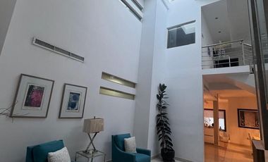 CASA EN VENTA EN FRACCIONAMIENTO LA CANTERA