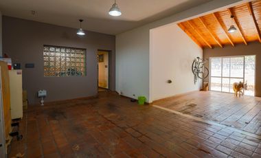 SANTILLI - ARENALES 218 LOMAS DE ZAMORA ESTE