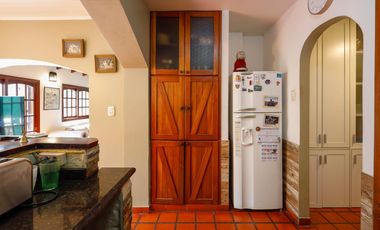 SANTILLI - ARENALES 218 LOMAS DE ZAMORA ESTE