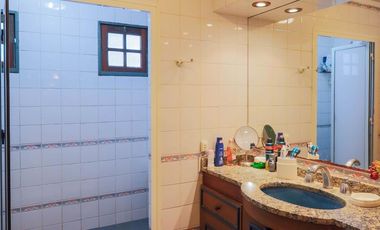 SANTILLI - ARENALES 218 LOMAS DE ZAMORA ESTE