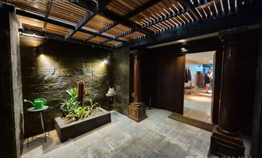 Casa 5 ambientes en Barrio Vicente López