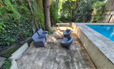 Casa 5 ambientes en Barrio Vicente López