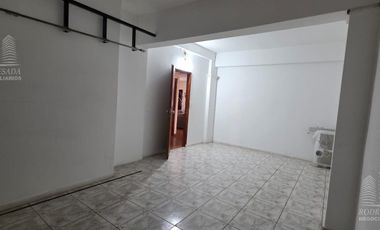 |CASA EN HERMOSA ZONA DE SAN BERNARDO|TERRAZA Y COCHERA CUB| RETASADA