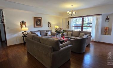 |CASA EN HERMOSA ZONA DE SAN BERNARDO|TERRAZA Y COCHERA CUB| RETASADA