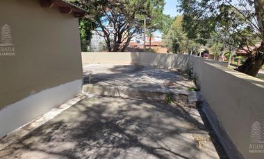 |CASA EN HERMOSA ZONA DE SAN BERNARDO|TERRAZA Y COCHERA CUB| RETASADA