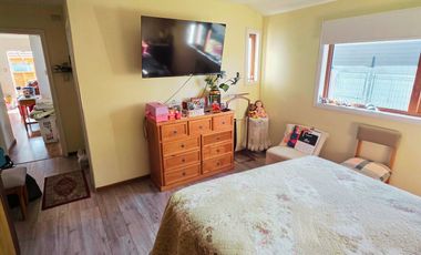 SE VENDE CASA CON GRAN POTENCIAL