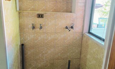 SE VENDE CASA A PASOS DEL CENTRO DE COYHAIQUE