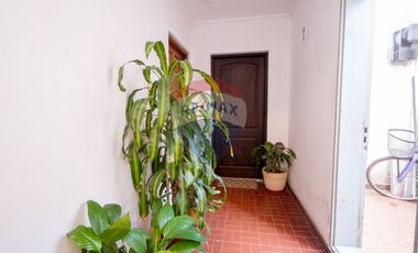 Venta Depto 2 dormitorios-Cochera-Bajas expensas