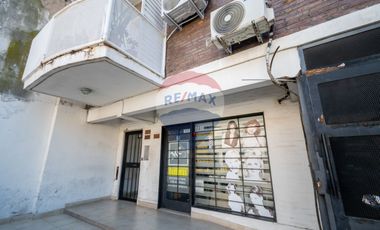 Venta Depto 2 dormitorios-Cochera-Bajas expensas