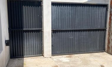 CASA EN VENTA DOS DORMITORIOS  RAUCH