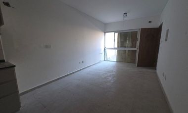 Dpto 1 dormitorio Bombal Cochera y Ascensor