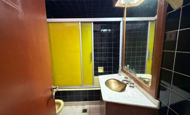 VENTA CASA 4 AMBIENTES CON DOBLE COCHERA CENTRO