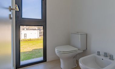 Casa 5 ambientes en Rumencó Joven