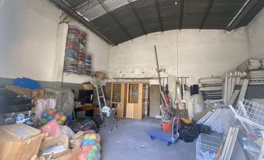 VENTA EN BLOCK 4 DEPTOS DE 2 AMB C/U + GALPÓN