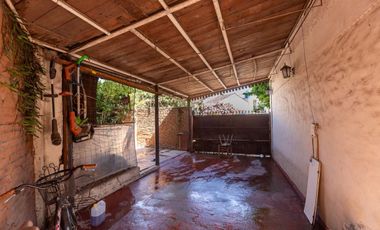 VENTA DE CASA EN HURLINGHAM OPORTUNIDAD!!
