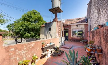 VENTA DE CASA EN HURLINGHAM OPORTUNIDAD!!