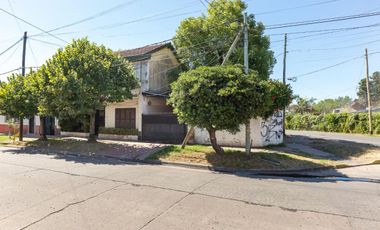 VENTA DE CASA EN HURLINGHAM OPORTUNIDAD!!