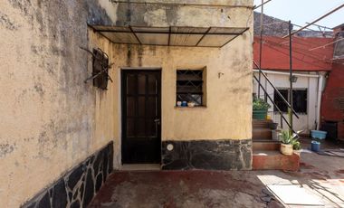 VENTA DE CASA EN HURLINGHAM OPORTUNIDAD!!