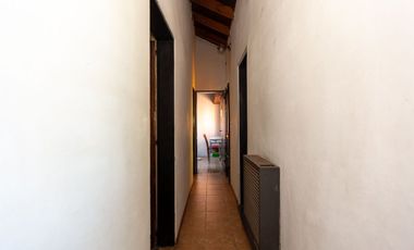 VENTA DE CASA EN HURLINGHAM OPORTUNIDAD!!