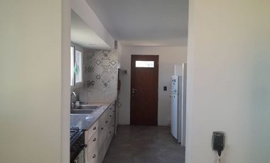 CASA QUINTA CON PILETA Y AMPLIO PARQUE, LA BRAVA