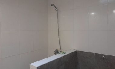 CASA QUINTA CON PILETA Y AMPLIO PARQUE, LA BRAVA
