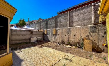 CASA EN ARRIENDO EN VALLE LO CAMPINO