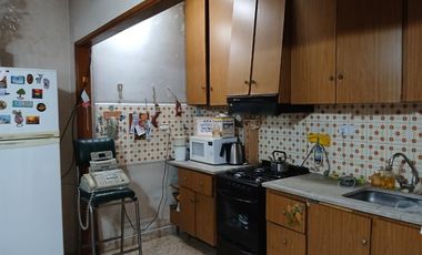 Venta PH tipo casa Billinghurst