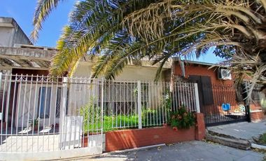 Venta PH tipo casa Billinghurst