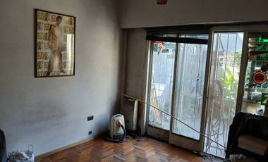 Venta PH tipo casa Billinghurst