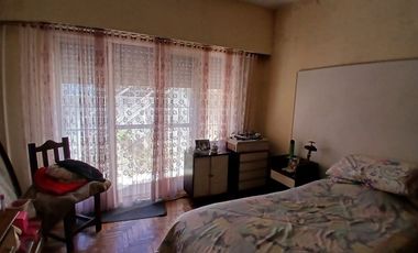 Venta PH tipo casa Billinghurst
