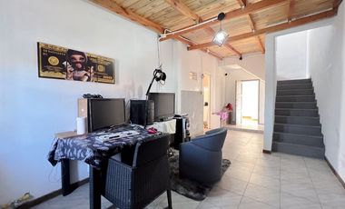 VENTA CASA 4 AMB EN BLOCK CON 2 DEPTOS GARAGE
