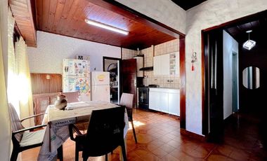 VENTA CASA 4 AMB EN BLOCK CON 2 DEPTOS GARAGE