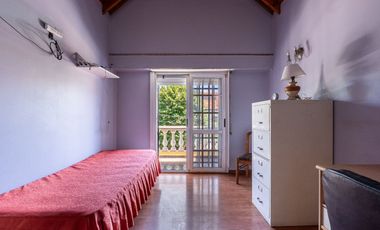 Casa venta Sarandi 4 amb cochera pileta quincho