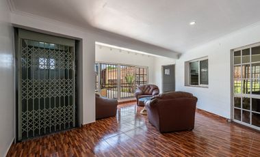 Casa venta Sarandi 4 amb cochera pileta quincho