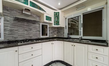 Casa venta Sarandi 4 amb cochera pileta quincho