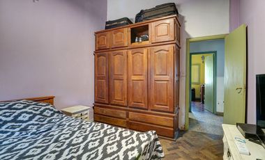 Casa 4 ambientes en Venta Banfield con jardín