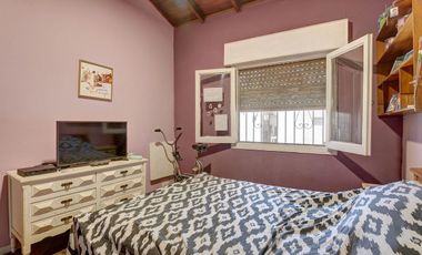 Casa 4 ambientes en Venta Banfield con jardín