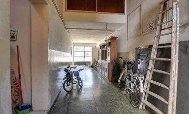 Casa 4 ambientes en Venta Banfield con jardín